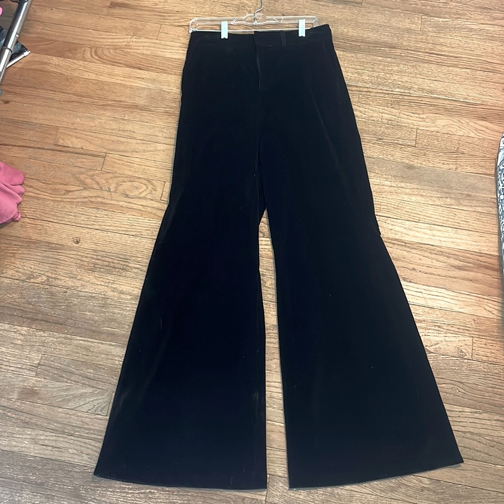 Brand new, women’s frame denim, black flare, corduroy pants size 4